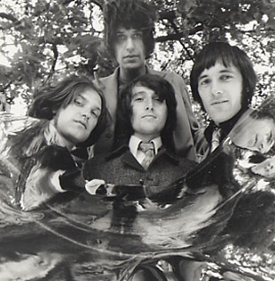 The Kinks on Primrose Hill for the NME &copy; Peter Rand 2007